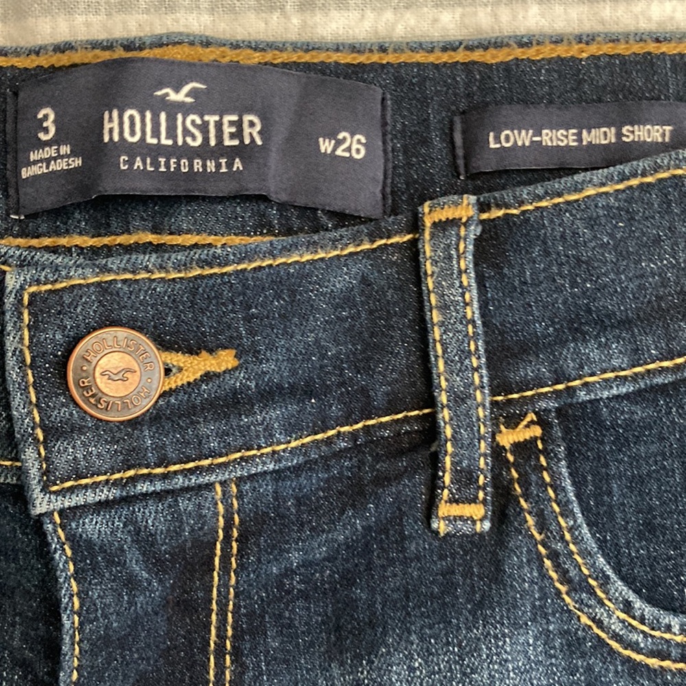 Hollister Jean shorts - Picture 2 of 3